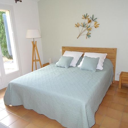 Les Cistes Villa Lioux Luaran gambar