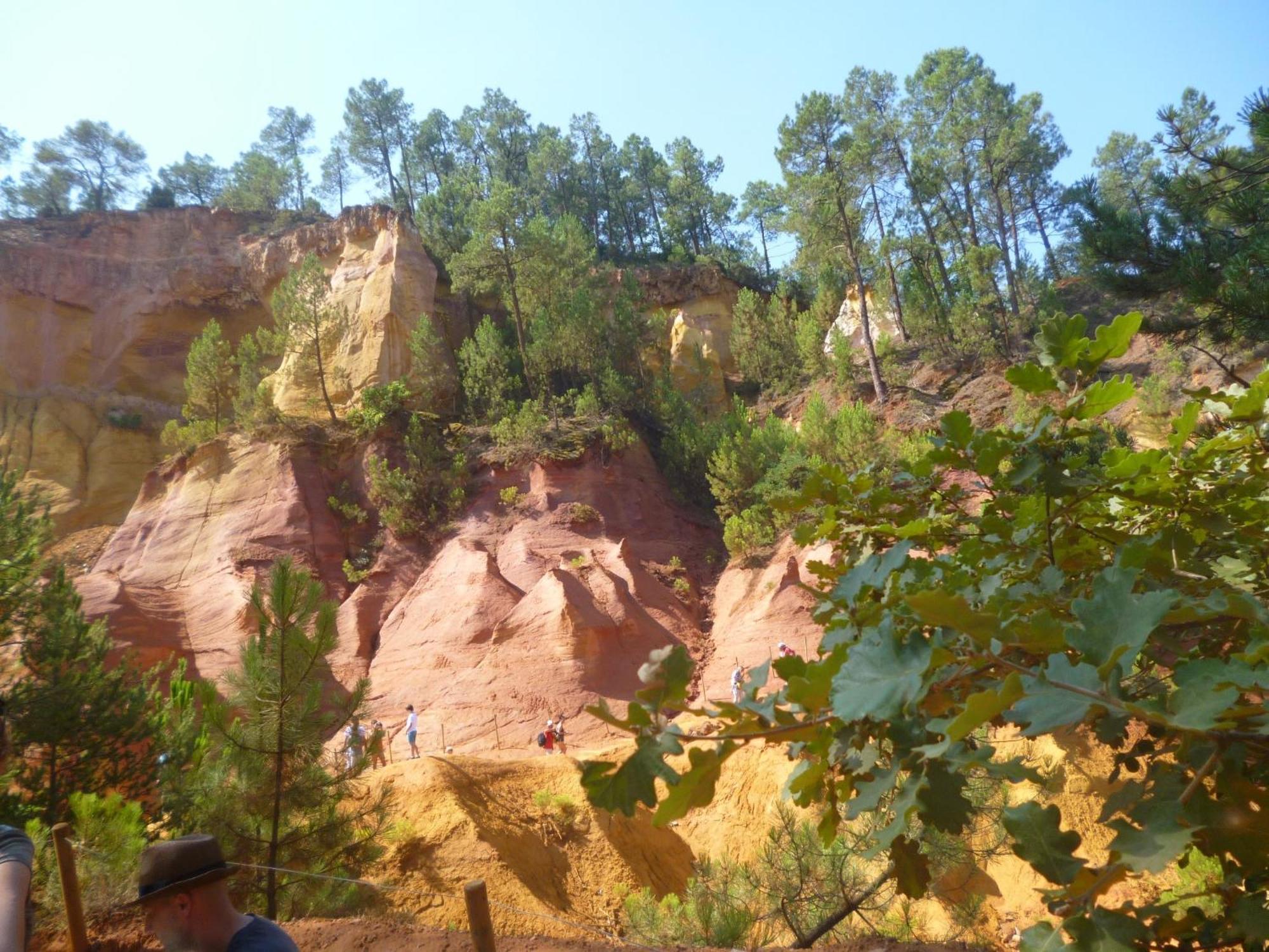 Les Cistes Villa Lioux Luaran gambar